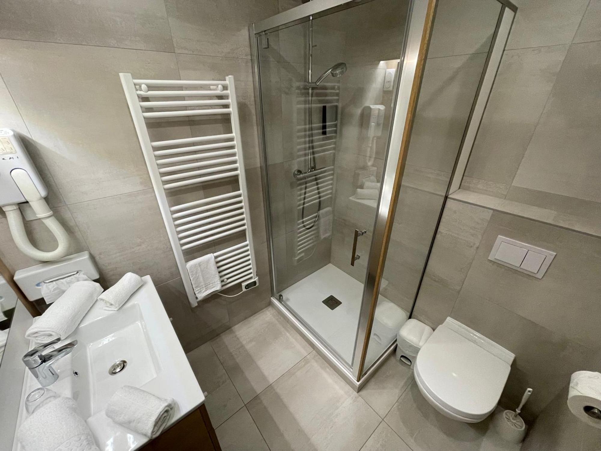 Hotel Aster Restaurant Aux Arcades Briey Luaran gambar
