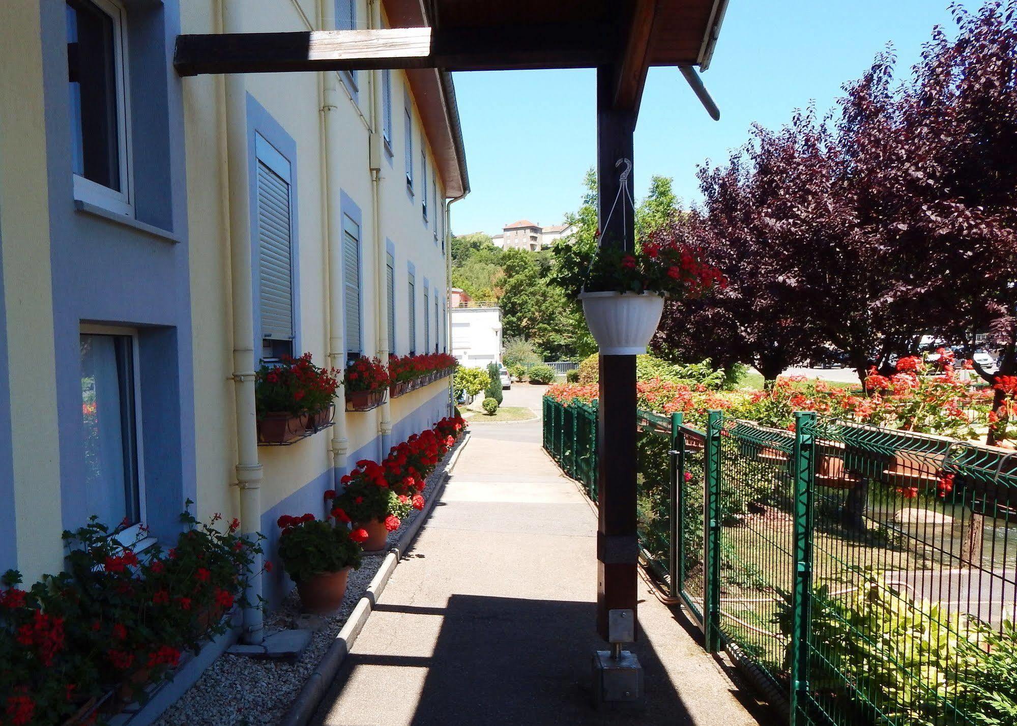 Hotel Aster Restaurant Aux Arcades Briey Luaran gambar